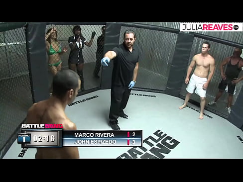 ❤️ Ultimate Fighter трахает як духтари рақами рост пас аз мубориза дар ҳалқаи ❤  Секс  дар мо